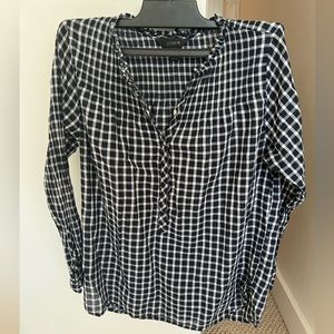 J. Crew gingham quarter button popover shirt with tulip hem. Navy and white